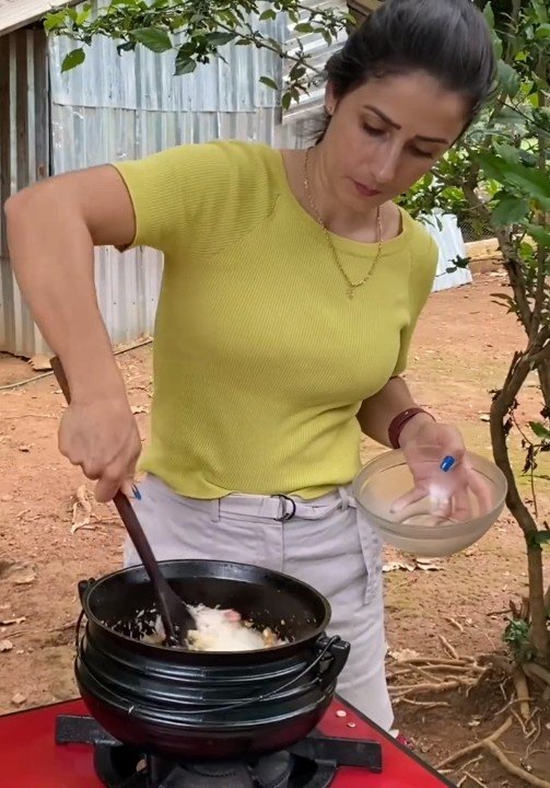 Esposa dona de casa naturalmente maravilhosa #nof6QvCk