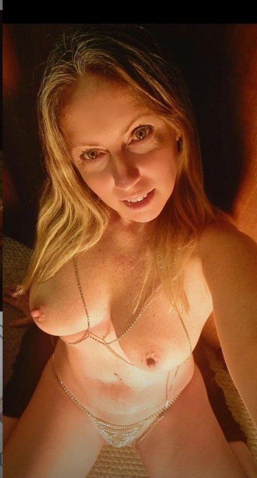 Milf chilena #1KIVgS7Z