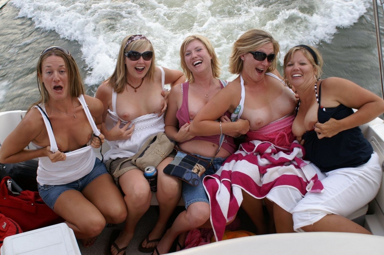 Boat fun #1F3UVcK0
