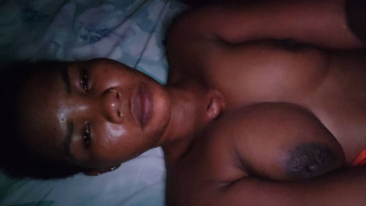 Ebony Marczela #9Cww6BdY