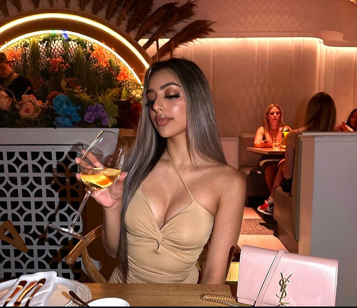 Hot Indian teen #AFLMpNz4