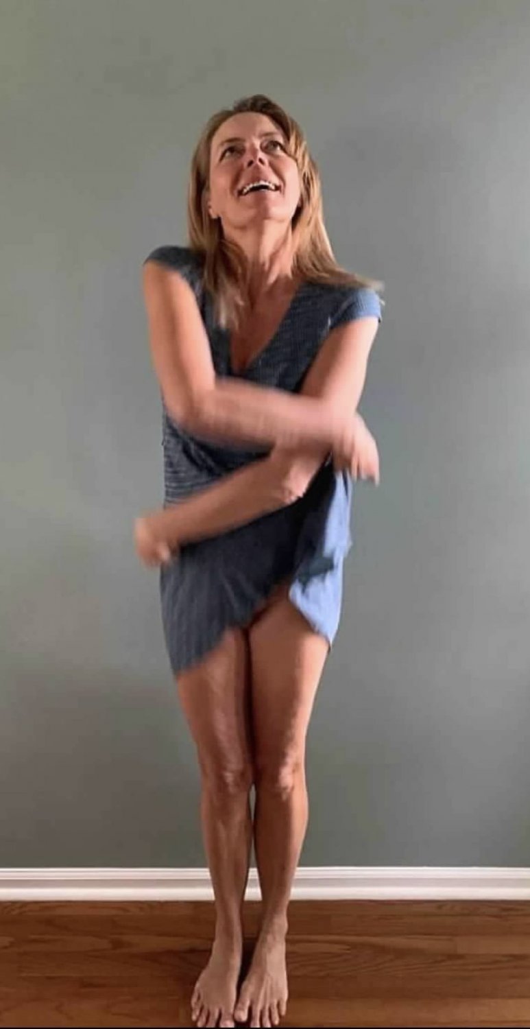 Mature wife strips and takes huge cum shot #OAPF8agH