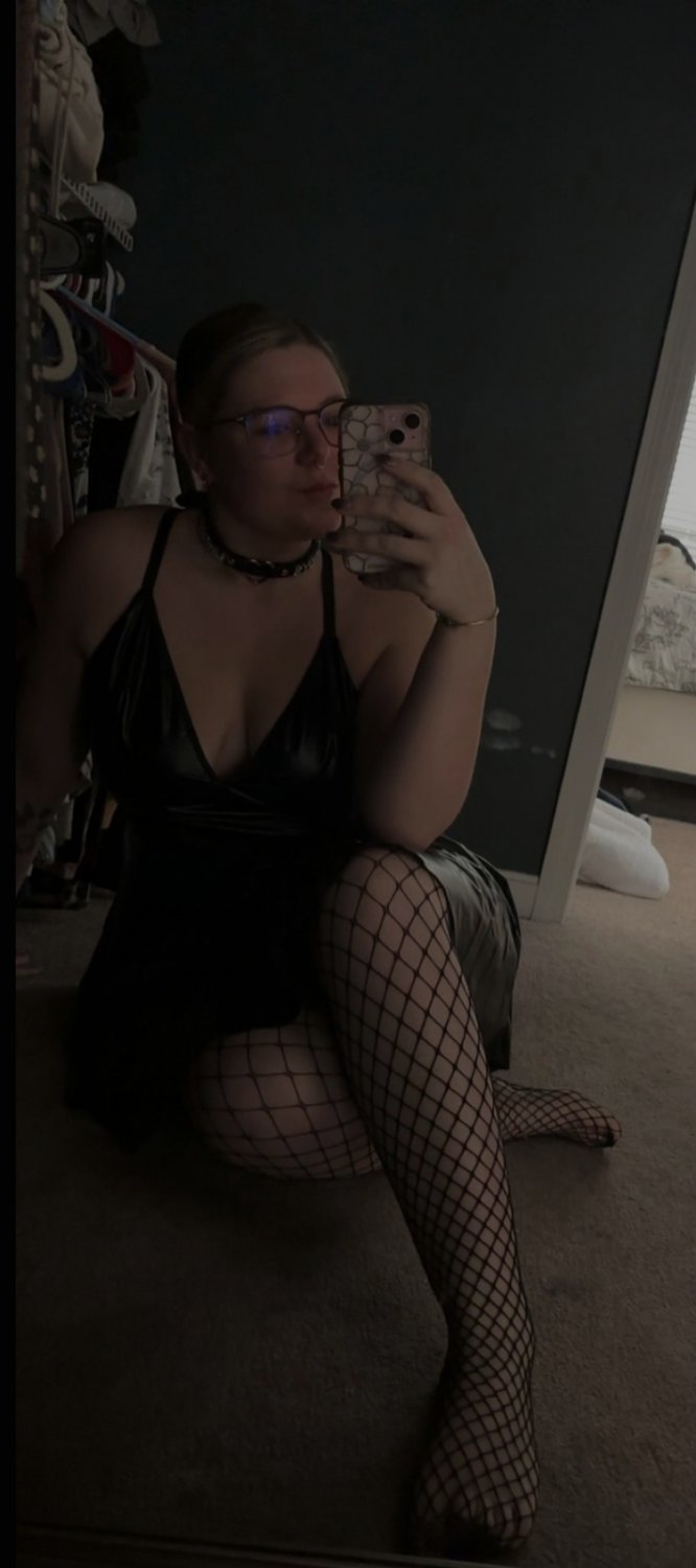 Massachusetts Hotwife #Zxc8E2vR