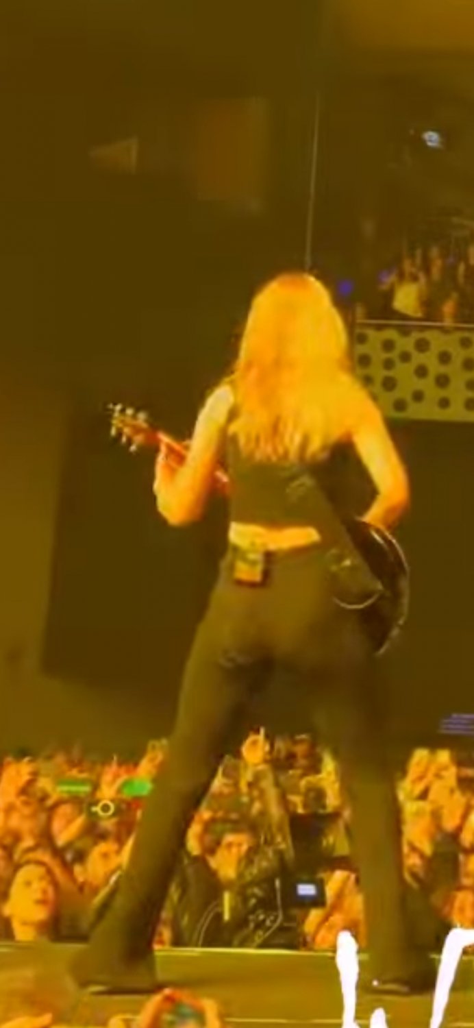 Dany Villarreal flashing her sexy Mexican body #IYc06nt5