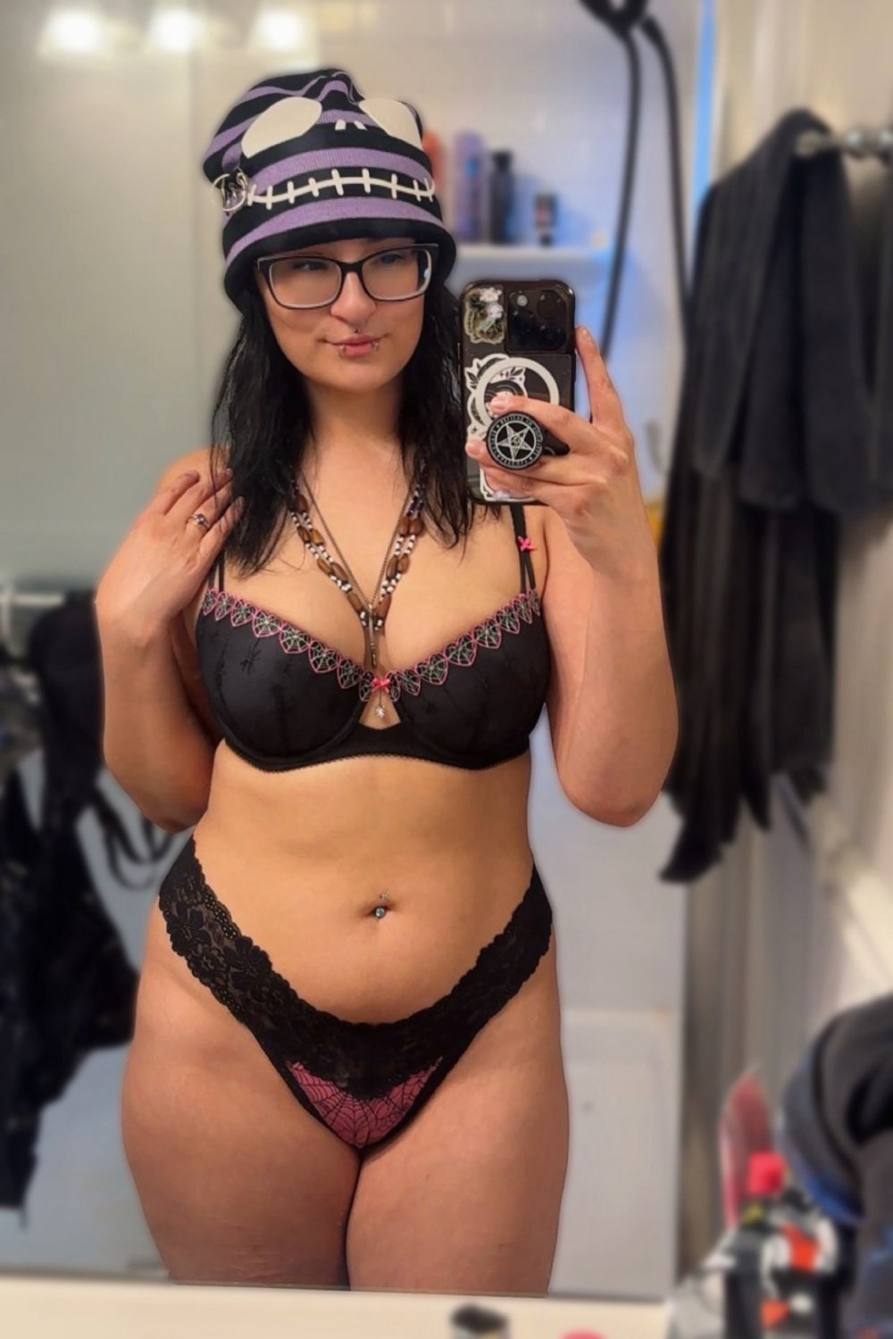 My goth mommy😍😍 #PvCWCxcf