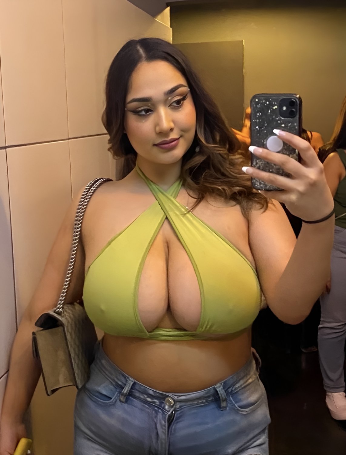 She has the true definition of mommy milkers. Cum tribute & cover this THICK , HUGE tits latina slut #ZmCIWsSF